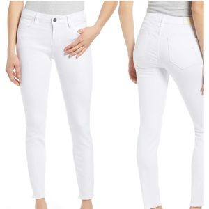 Clean Frey Hem Hidden White Jeans